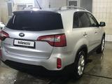 Kia Sorento 2014 годаfor9 800 000 тг. в Актобе – фото 2