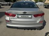 Kia Optima 2019 года за 7 500 000 тг. в Тараз – фото 2