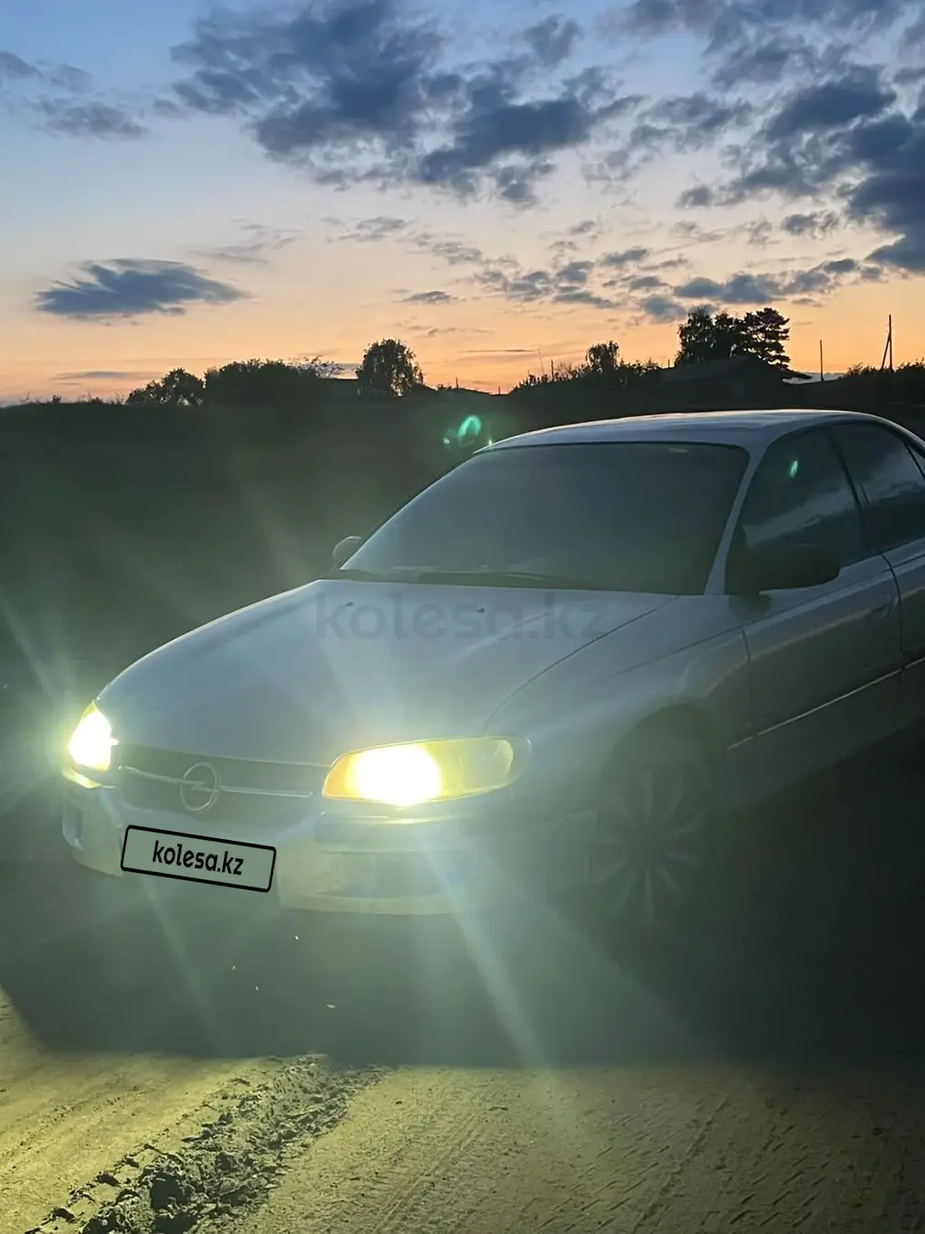 Opel Omega, 1998
