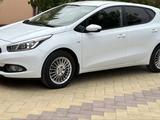 Kia Cee'd 2014 года за 5 500 000 тг. в Атырау – фото 2
