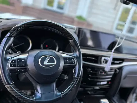 Lexus LX 570 2018 года за 50 000 000 тг. в Астана – фото 4