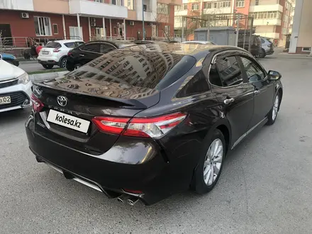 Toyota Camry 2018 года за 11 600 000 тг. в Алматы – фото 8