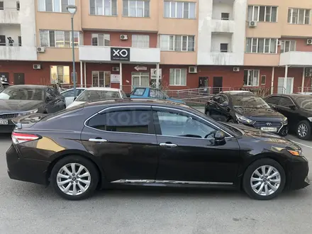 Toyota Camry 2018 года за 11 600 000 тг. в Алматы – фото 4