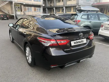 Toyota Camry 2018 года за 11 600 000 тг. в Алматы – фото 6