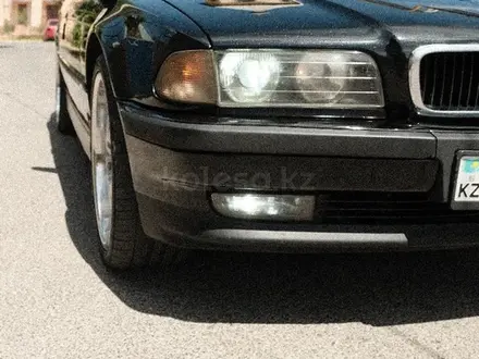 BMW 730 1995 года за 4 500 000 тг. в Шымкент