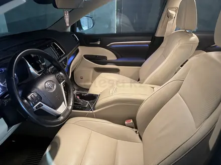 Toyota Highlander 2018 года за 17 000 000 тг. в Шымкент – фото 8
