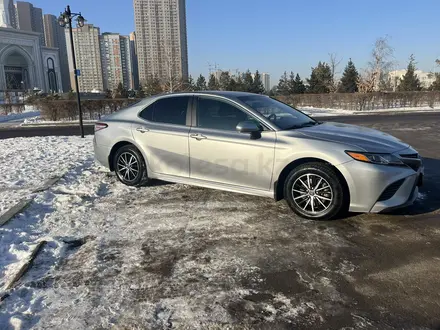 Toyota Camry 2019 года за 13 000 000 тг. в Астана – фото 3