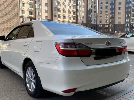 Toyota Camry 2016 года за 12 500 000 тг. в Атырау – фото 6