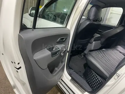 Volkswagen Amarok 2011 года за 5 500 000 тг. в Алматы – фото 6