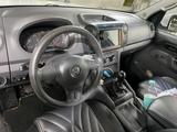 Volkswagen Amarok 2011 года за 5 500 000 тг. в Алматы – фото 5