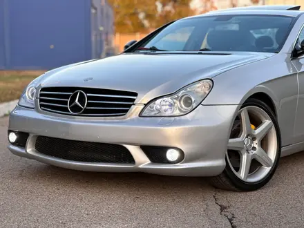 Mercedes-Benz CLS 55 AMG 2005 года за 11 000 000 тг. в Алматы – фото 24