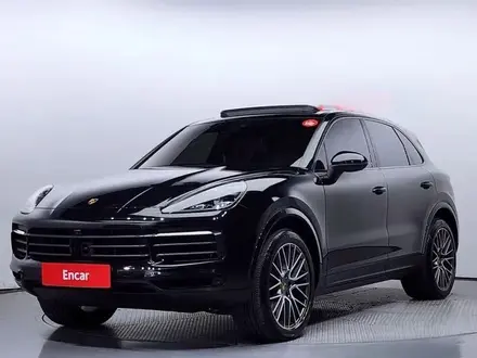 Porsche Cayenne 2023 года за 62 000 000 тг. в Астана