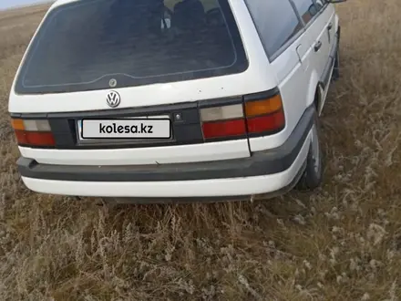 Volkswagen Passat 1993 года за 1 800 000 тг. в Талшик – фото 4