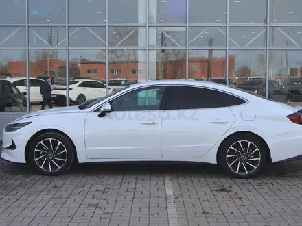 Hyundai Sonata 2022 года за 10 600 000 тг. в Астана – фото 2