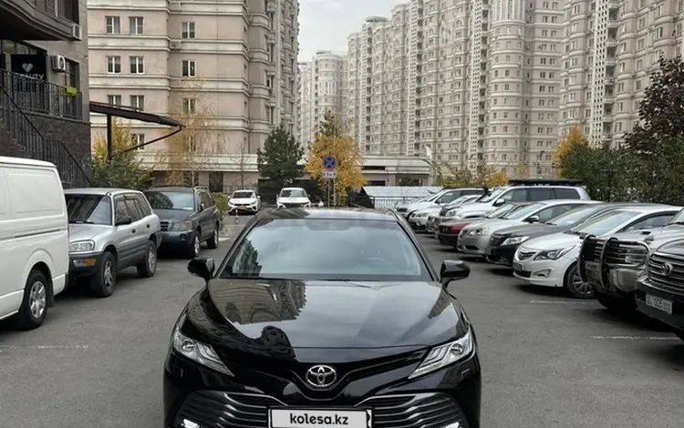 Toyota Camry 2018 годаүшін17 600 000 тг. в Алматы