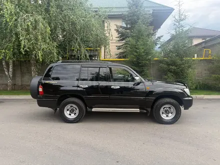 Toyota Land Cruiser 2006 года за 17 500 000 тг. в Алматы – фото 3