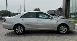 Toyota Camry 2001 годаүшін3 790 000 тг. в Усть-Каменогорск – фото 2