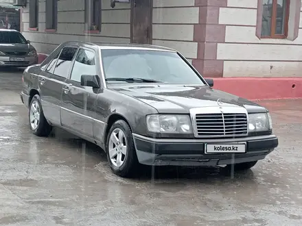 Mercedes-Benz E 230 1992 года за 1 250 000 тг. в Туркестан – фото 8