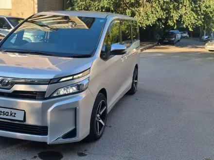 Toyota Noah 2017 года за 13 000 000 тг. в Астана – фото 16