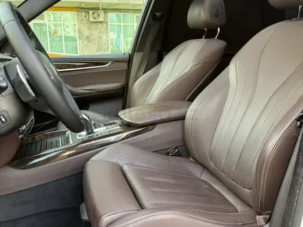 BMW X5 2017 года за 17 950 000 тг. в Алматы – фото 23