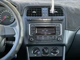Volkswagen Polo 2014 годаүшін4 800 000 тг. в Актобе – фото 5