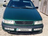 Volkswagen Passat 1995 годаүшін1 500 000 тг. в Тараз