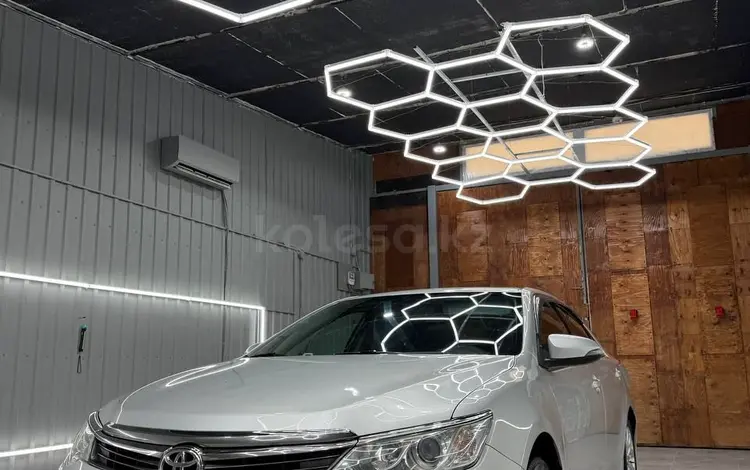 Toyota Camry 2014 года за 11 000 000 тг. в Жанаозен