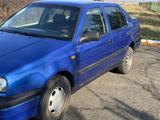 Volkswagen Vento 1995 года за 1 150 000 тг. в Петропавловск – фото 2