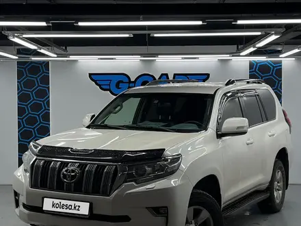 Toyota Land Cruiser Prado 2017 года за 16 500 000 тг. в Астана