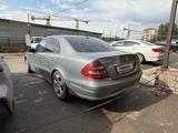 Mercedes-Benz E 240 2004 года за 3 300 000 тг. в Алматы