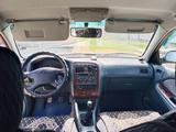 Toyota Avensis 1999 годаүшін3 100 000 тг. в Актобе – фото 5