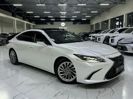 Lexus ES 350 2022 года за 31 500 000 тг. в Шымкент