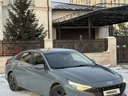 Hyundai Elantra 2021 года за 9 300 000 тг. в Астана – фото 3