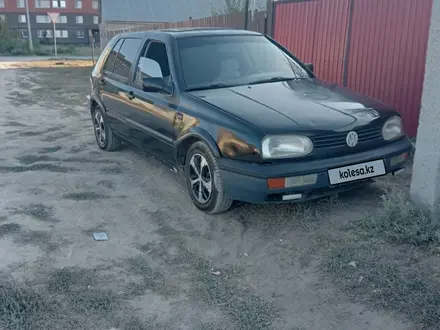 Volkswagen Golf 1994 года за 900 000 тг. в Уральск