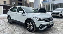 Volkswagen Tiguan 2022 года за 10 500 000 тг. в Астана – фото 2