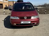 Volkswagen Sharan 1995 года за 2 800 000 тг. в Уральск – фото 3