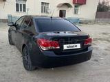 Chevrolet Cruze 2011 года за 2 800 000 тг. в Молодежное (Осакаровский р-н) – фото 2