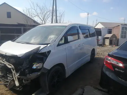 Toyota Vellfire 2009 года за 10 000 тг. в Атырау – фото 2