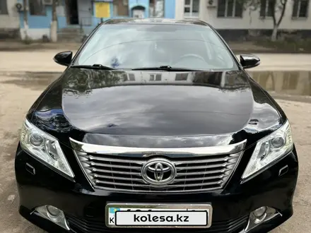 Toyota Camry 2013 года за 9 500 000 тг. в Актобе