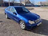 Mercedes-Benz C 220 2002 года за 2 500 000 тг. в Астана – фото 2