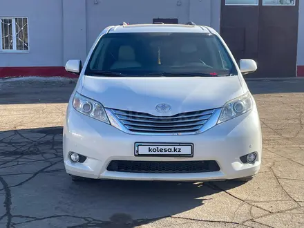 Toyota Sienna 2012 года за 13 000 000 тг. в Уральск – фото 2