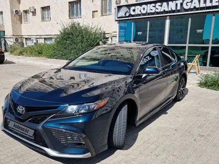 Toyota Camry 2019 года за 10 500 000 тг. в Актау