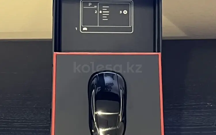 Ключ машинка Tesla за 100 000 тг. в Алматы