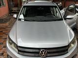 Volkswagen Tiguan 2015 года за 7 000 000 тг. в Шымкент