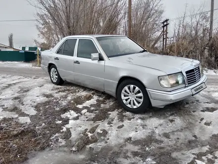 Mercedes-Benz E 220 1993 года за 1 350 000 тг. в Талдыкорган – фото 10