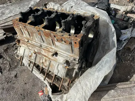 Блок на двигатель ямз 238 за 400 000 тг. в Караганда