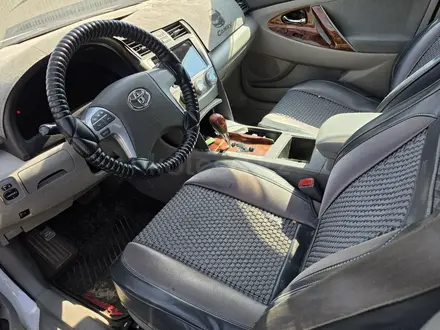 Toyota Camry 2006 года за 4 800 000 тг. в Актобе – фото 3