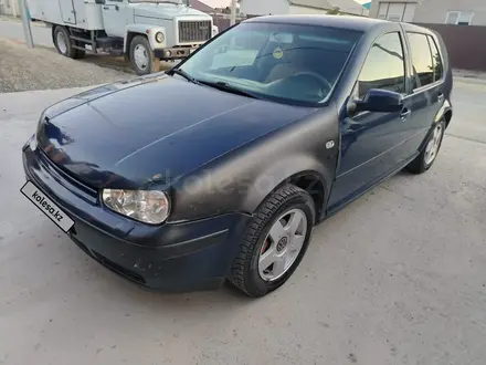 Volkswagen Golf 2000 года за 1 380 000 тг. в Атырау – фото 4