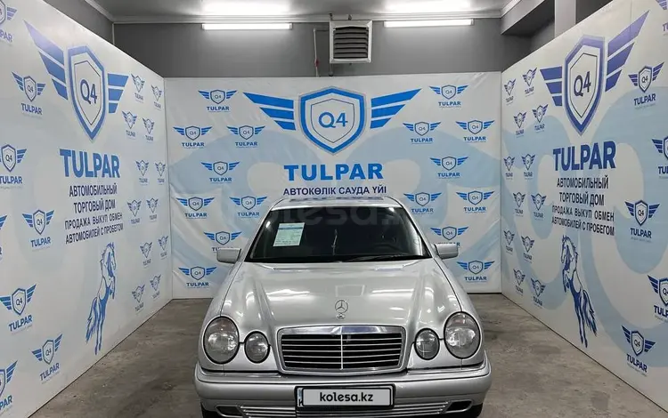 Mercedes-Benz E 320 1997 годаfor3 800 000 тг. в Тараз