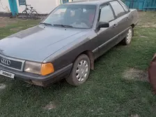 Audi 100, 1983